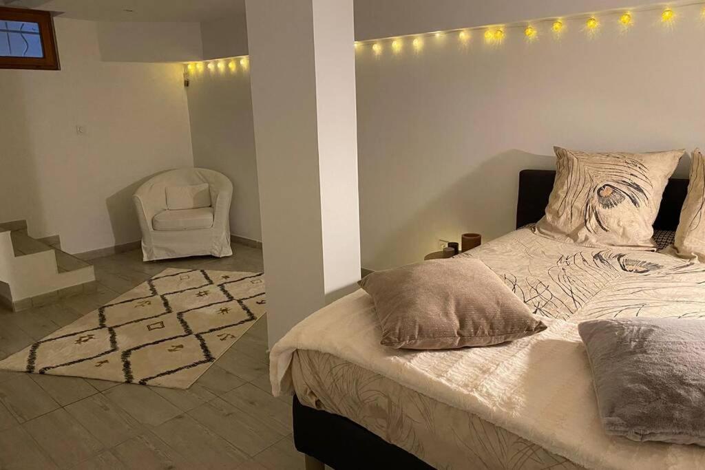 Villa Des Oliviers Avec Piscine Chassagny Ngoại thất bức ảnh